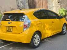 https://riyasewana.com/uploads/toyota-aqua-2013-196184312932.jpg