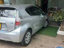 https://riyasewana.com/uploads/toyota-aqua-2013-219143012983.jpg