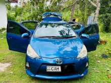 Toyota Aqua G Grade 2013 Car