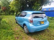 https://riyasewana.com/uploads/toyota-aqua-2013-2322210612914.jpg