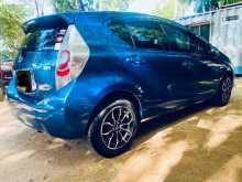 https://riyasewana.com/uploads/toyota-aqua-2013-2410162012974.jpg