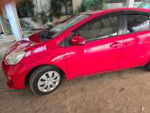https://riyasewana.com/uploads/toyota-aqua-2013-2511383312622.jpg