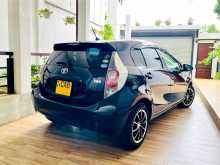 https://riyasewana.com/uploads/toyota-aqua-2013-2517403612303.jpg