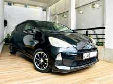 https://riyasewana.com/uploads/toyota-aqua-2013-2517403612502.jpg