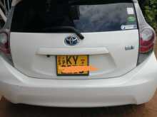 https://riyasewana.com/uploads/toyota-aqua-2013-269122612842.jpg
