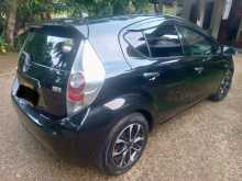 https://riyasewana.com/uploads/toyota-aqua-2013-2719462612142.jpg