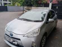 https://riyasewana.com/uploads/toyota-aqua-2013-27314212064.jpg