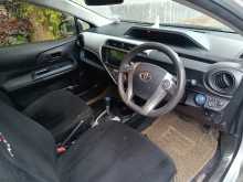 https://riyasewana.com/uploads/toyota-aqua-2013-27314212372.jpg