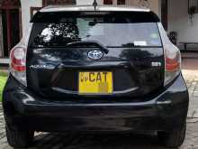 https://riyasewana.com/uploads/toyota-aqua-2013-2817585012102.jpg