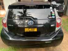 https://riyasewana.com/uploads/toyota-aqua-2013-2819464312552.jpg