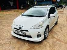Toyota Aqua G Grade 2013 Car