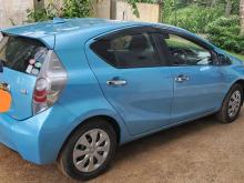 https://riyasewana.com/uploads/toyota-aqua-2013-301703146236.jpg