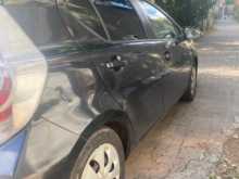 https://riyasewana.com/uploads/toyota-aqua-2013-311165712293.jpg