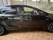 https://riyasewana.com/uploads/toyota-aqua-2013-319352312643.jpg