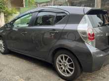 https://riyasewana.com/uploads/toyota-aqua-2013-37184312112.jpg