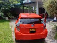 https://riyasewana.com/uploads/toyota-aqua-2013-415132412412.jpg