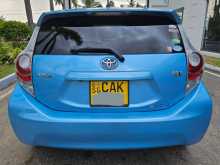https://riyasewana.com/uploads/toyota-aqua-2013-48364212143.jpg