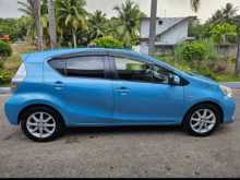 https://riyasewana.com/uploads/toyota-aqua-2013-48364212262.jpg