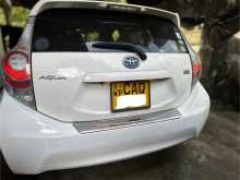 https://riyasewana.com/uploads/toyota-aqua-2013-79580712462.jpg