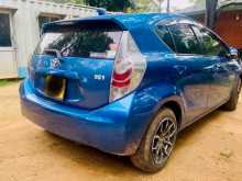 https://riyasewana.com/uploads/toyota-aqua-2014-100435512952.jpg
