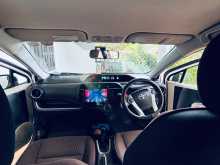 https://riyasewana.com/uploads/toyota-aqua-2014-1112441212312.jpg