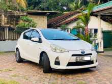 https://riyasewana.com/uploads/toyota-aqua-2014-119544512992.jpg