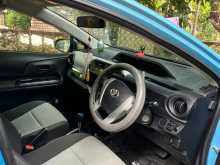 https://riyasewana.com/uploads/toyota-aqua-2014-1510584712884.jpg