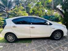 https://riyasewana.com/uploads/toyota-aqua-2014-1612115912914.jpg