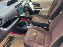 https://riyasewana.com/uploads/toyota-aqua-2014-1817161812044.jpg