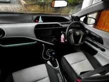 https://riyasewana.com/uploads/toyota-aqua-2014-2012-518414212184.jpg
