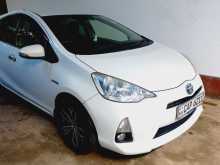 Toyota AQUA 2014 Car