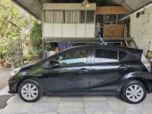 https://riyasewana.com/uploads/toyota-aqua-2014-2113091312683.jpg