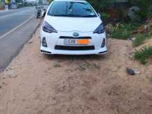 https://riyasewana.com/uploads/toyota-aqua-2014-215404712842.jpg