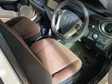 https://riyasewana.com/uploads/toyota-aqua-2014-2213290412472.jpg
