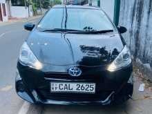 https://riyasewana.com/uploads/toyota-aqua-2014-252354054482.jpg