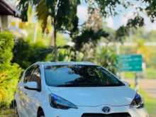Toyota Aqua 2014 Car