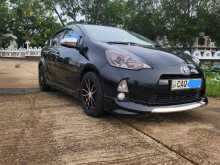 https://riyasewana.com/uploads/toyota-aqua-2014-2621184312202.jpg
