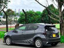 https://riyasewana.com/uploads/toyota-aqua-2014-2711121312512.jpg