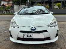 https://riyasewana.com/uploads/toyota-aqua-2014-2713491912801.jpg