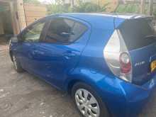 https://riyasewana.com/uploads/toyota-aqua-2014-2720345512774.jpg