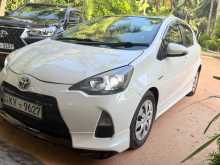 Toyota AQUA S LIMITED 2014 Car