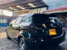 https://riyasewana.com/uploads/toyota-aqua-2014-519072912653.jpg