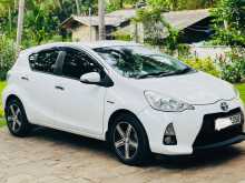 Toyota AQUA 2014 Car