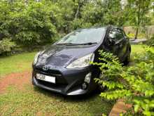 Toyota Aqua 2014 Car