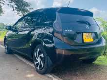 https://riyasewana.com/uploads/toyota-aqua-2014-611300112754.jpg