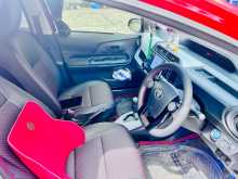 https://riyasewana.com/uploads/toyota-aqua-2014-620190912044.jpg