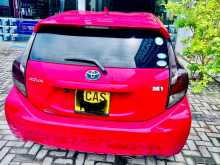 https://riyasewana.com/uploads/toyota-aqua-2014-620190912083.jpg
