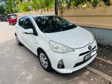 Toyota AQUA 2014 Car