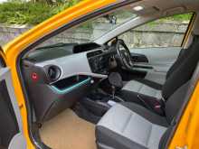 https://riyasewana.com/uploads/toyota-aqua-2014-96260112534.jpg