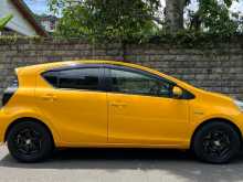 https://riyasewana.com/uploads/toyota-aqua-2014-96260112662.jpg